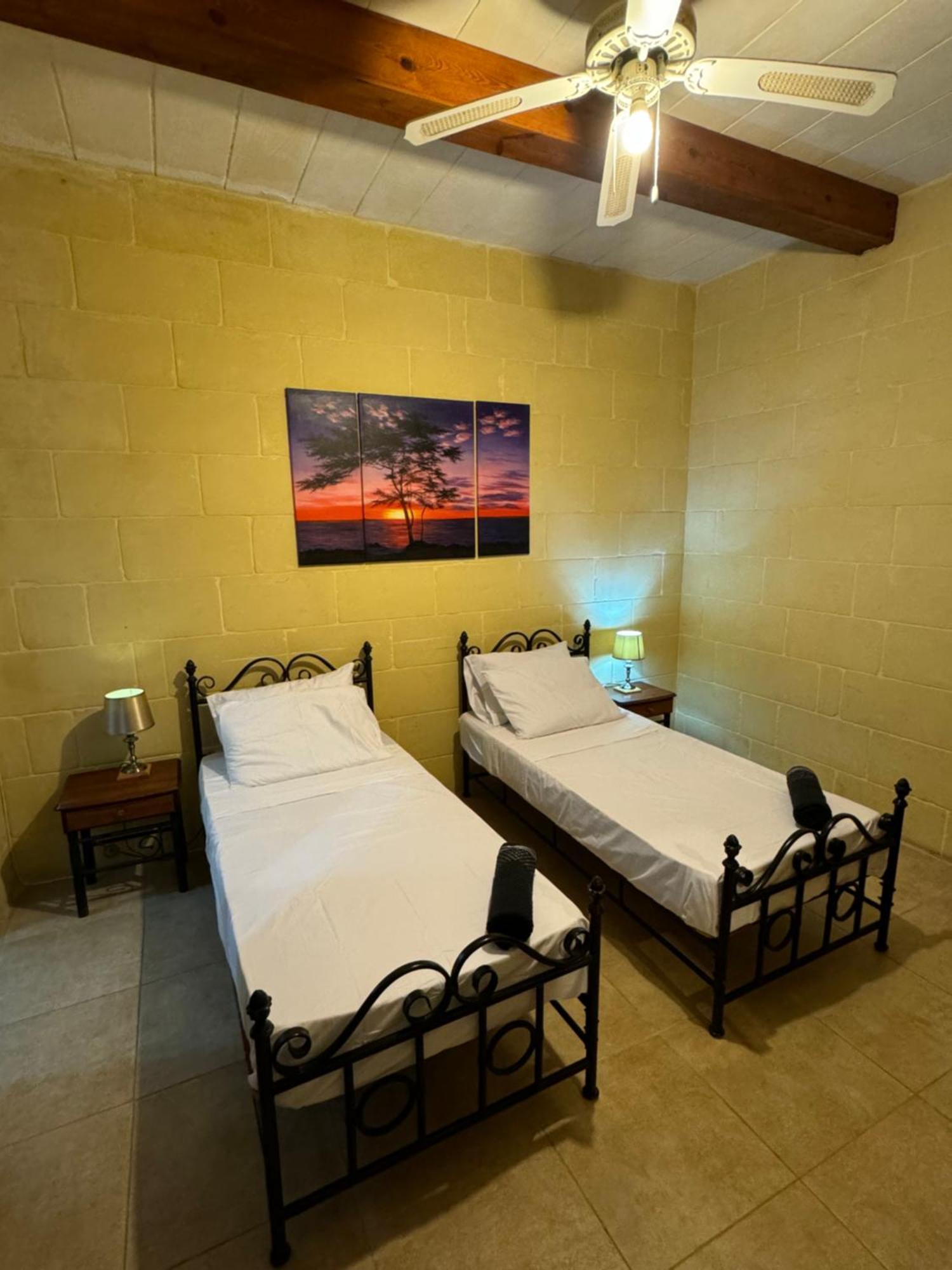 Tal-Bir Farmhouse Hotel Nadur Ngoại thất bức ảnh
