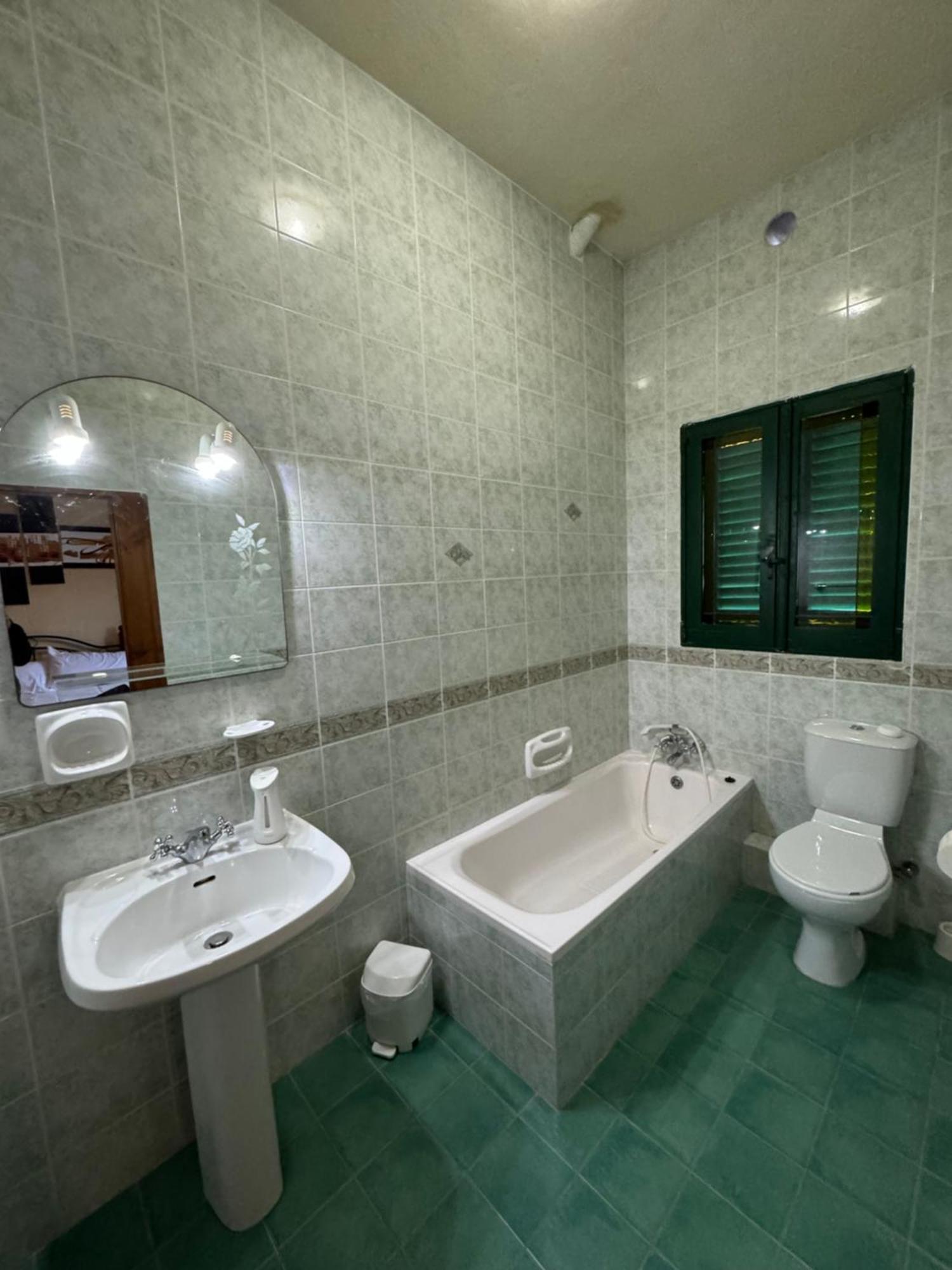 Tal-Bir Farmhouse Hotel Nadur Ngoại thất bức ảnh